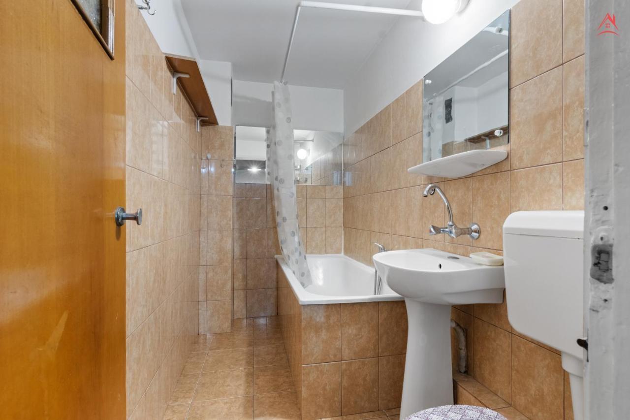 Dristor Large And Cozy Apartment Bucareste Exterior foto